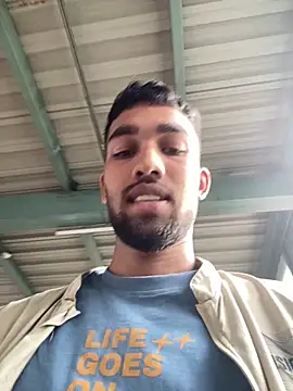 Snapshot of cutekaran chatting on 10-10-25, 08:59 cutekaran online show from 10-10-25, 08:59