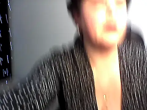 EllaLove2277 online show from 01-11-26, 04:36