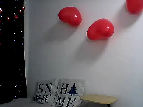 EllaLove2277 online show from 02-14-26, 11:43