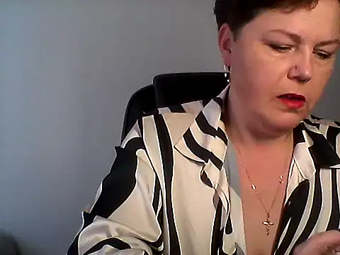 EllaLove2277 online show from 10-21-25, 08:14