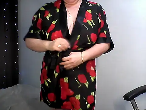 EllaLove2277 online show from 12-15-25, 06:30