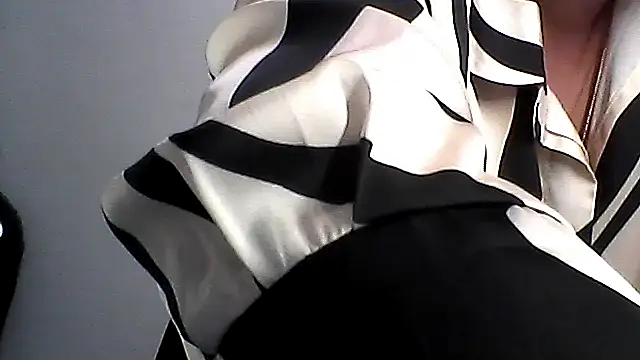 EllaLove2277 online show from 12-03-25, 05:41