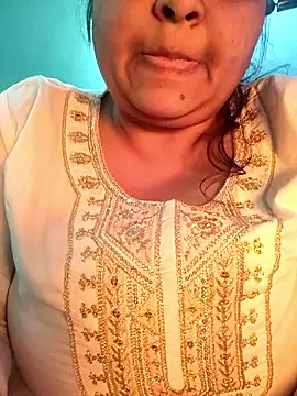 bitch-horny online show from 01-14-26, 05:33