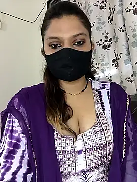 SpicykhalifaX online show from 05-04-26, 06:38