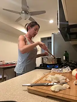 NurseStephania online show from 09-17-25, 06:54