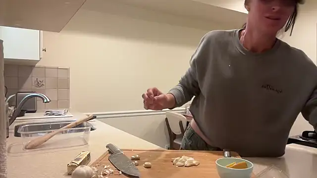 NurseStephania online show from 09-27-25, 09:54