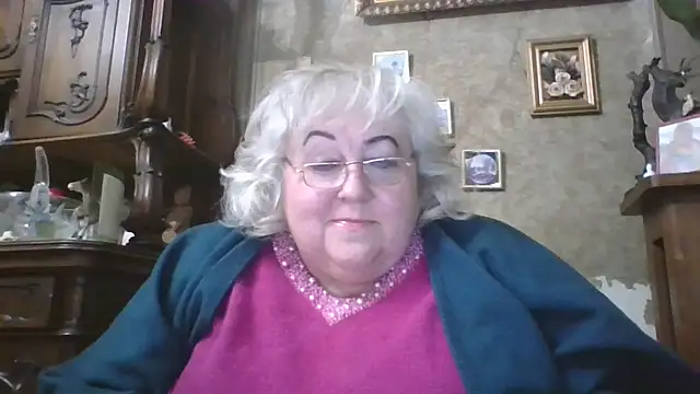 Lala-Love56 online show from 10-28-25, 07:13