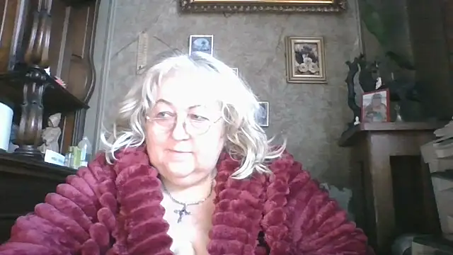 Lala-Love56 online show from 11-19-25, 06:46