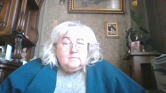 Lala-Love56 online show from 11-13-25, 08:40