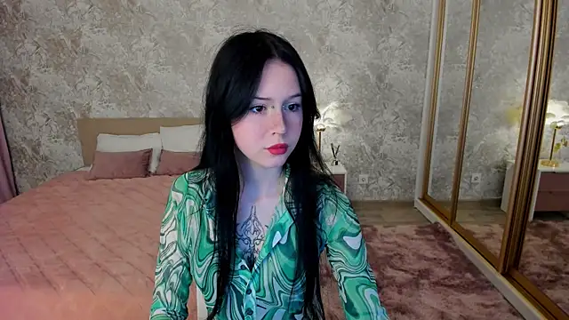 VioletHarme online show from 04-12-26, 03:43