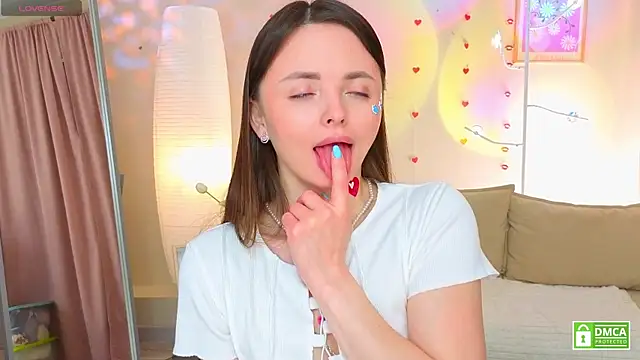 OliviaKis  online show from 03-29-26, 07:43