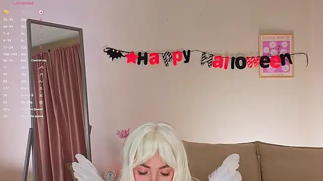 OliviaKis  online show from 10-26-25, 07:31