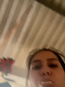 amberbakee online show from 12-17-25, 04:01