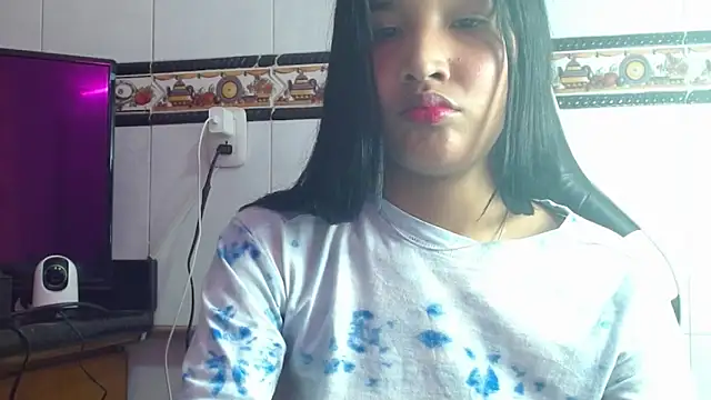 Snapshot of Baby_kinky-- chatting on 09-14-25, 03:29 Baby kinky-- online show from 09-14-25, 03:29