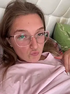 Bellatrisssaa online show from 09-21-25, 09:58