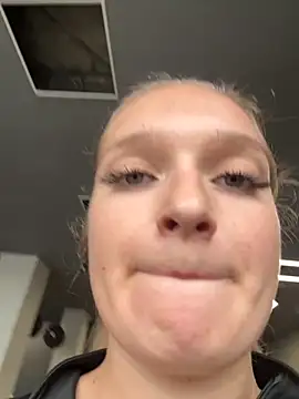 Bellatrisssaa online show from 09-29-25, 11:27