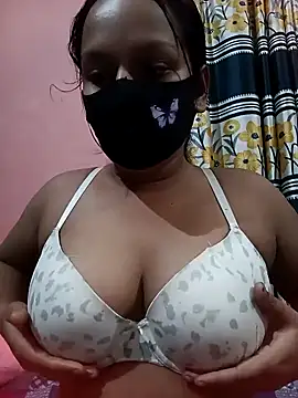 Snapshot of Samiya3344 chatting on 09-28-25, 03:41 Samiya3344 online show from 09-28-25, 03:41