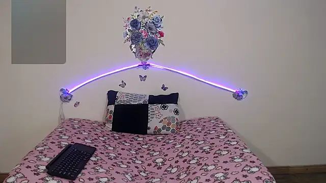 Valeryxs online show from 10-25-25, 08:53