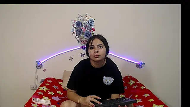 Valeryxs online show from 10-21-25, 07:57