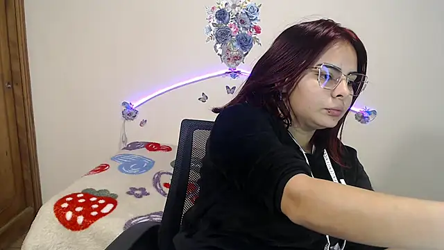 Valeryxs online show from 11-04-25, 07:39