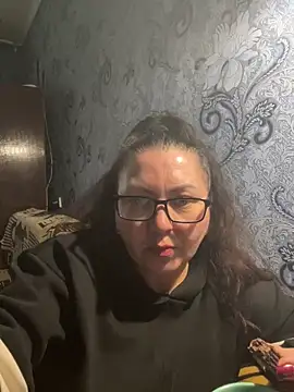 Snapshot of Vilvet777 chatting on 10-17-25, 11:56 Vilvet777 online show from 10-17-25, 11:56