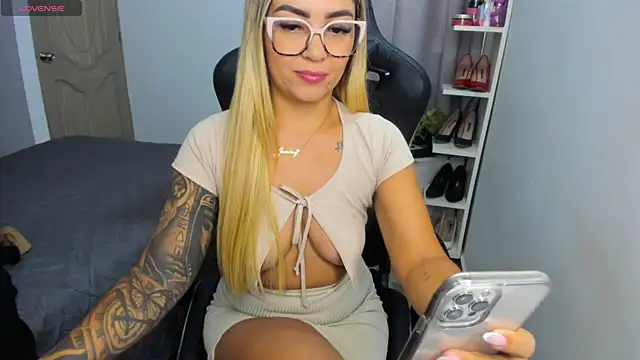 NicolPorto online show from 09-23-25, 12:23