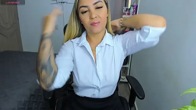 NicolPorto online show from 10-05-25, 11:56