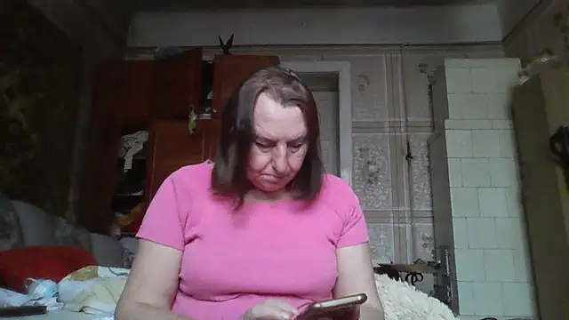 AnnaLive570 online show from 11-18-25, 09:23