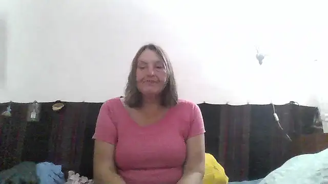 Snapshot of AnnaLive570 chatting on 06-13-26, 11:19 AnnaLive570 online show from 06-13-26, 11:19