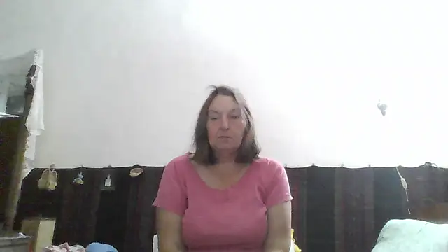 Snapshot of AnnaLive570 chatting on 06-19-26, 03:01 AnnaLive570 online show from 06-19-26, 03:01