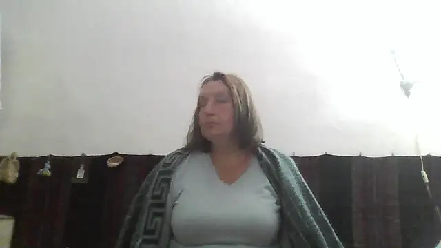 AnnaLive570 online show from 05-11-26, 04:04