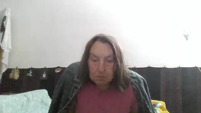 Snapshot of AnnaLive570 chatting on 06-16-26, 03:28 AnnaLive570 online show from 06-16-26, 03:28