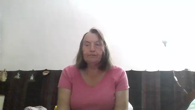 Snapshot of AnnaLive570 chatting on 06-14-26, 02:57 AnnaLive570 online show from 06-14-26, 02:57