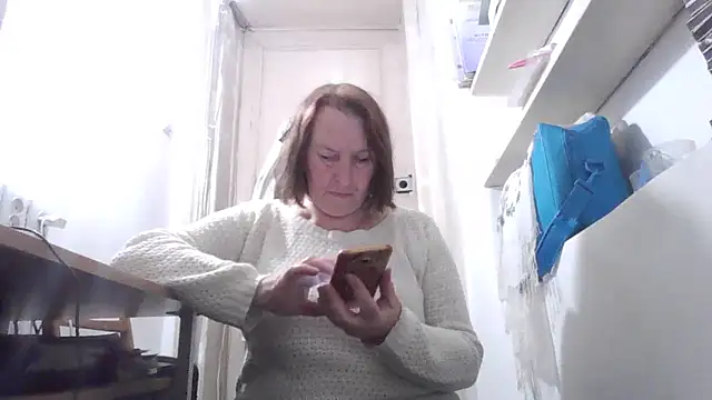 AnnaLive570 online show from 03-27-26, 05:27