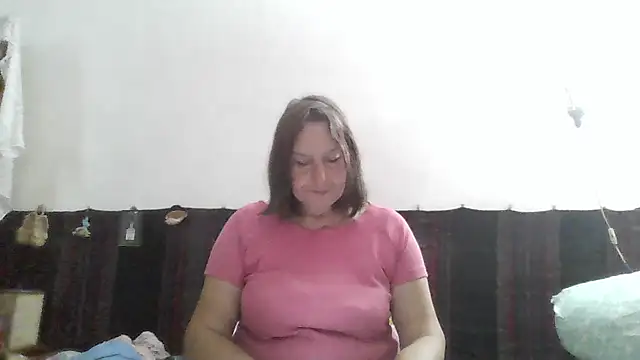 Snapshot of AnnaLive570 chatting on 06-19-26, 03:07 AnnaLive570 online show from 06-19-26, 03:07