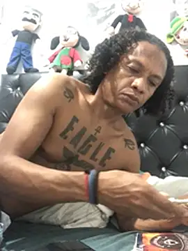 elpeluchenegroxxx3 online show from 02-18-26, 01:36