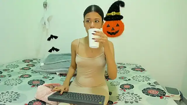 Sexy777Couple online show from 10-24-25, 10:09