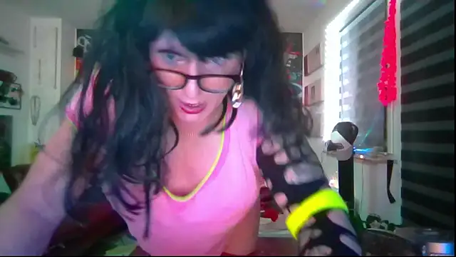 hellgirl1980 online show from 05-15-26, 07:56