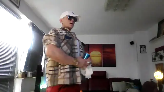 hellgirl1980 online show from 10-11-25, 02:18