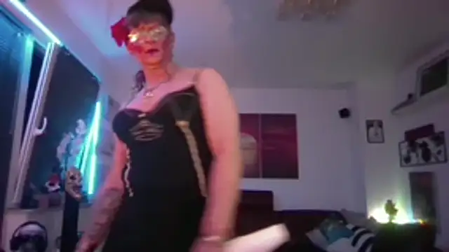 hellgirl1980 online show from 11-30-25, 03:07