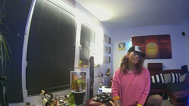 hellgirl1980 online show from 10-22-25, 02:11