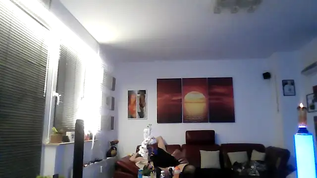 hellgirl1980 online show from 10-12-25, 02:24