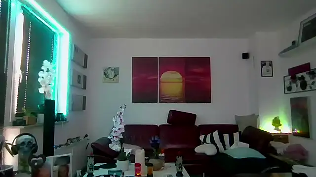 hellgirl1980 online show from 11-20-25, 11:11