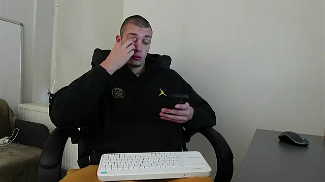 Ryan Dozer online show from 11-08-25, 07:01