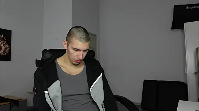 Ryan Dozer online show from 10-26-25, 08:37