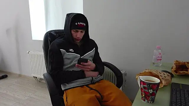 Ryan Dozer online show from 04-28-26, 06:40