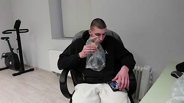 Ryan Dozer online show from 04-23-26, 06:09