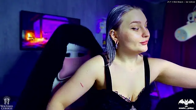 Wounded Goddess  online show from 01-14-26, 08:07