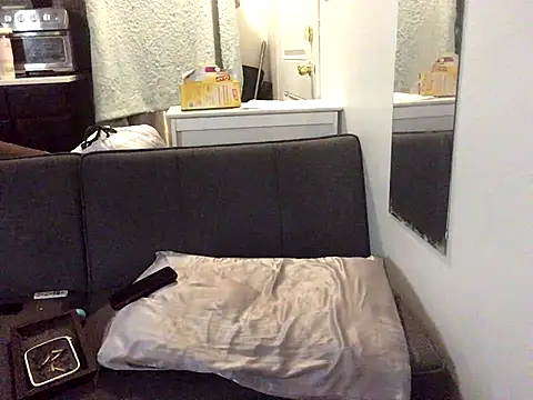 littyleesh1 online show from 11-13-25, 10:46