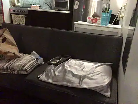 littyleesh1 online show from 06-27-26, 02:39